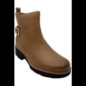 Naturalizer Women's Delilah Zip-Up Ankle Bootie English Tea - Medium